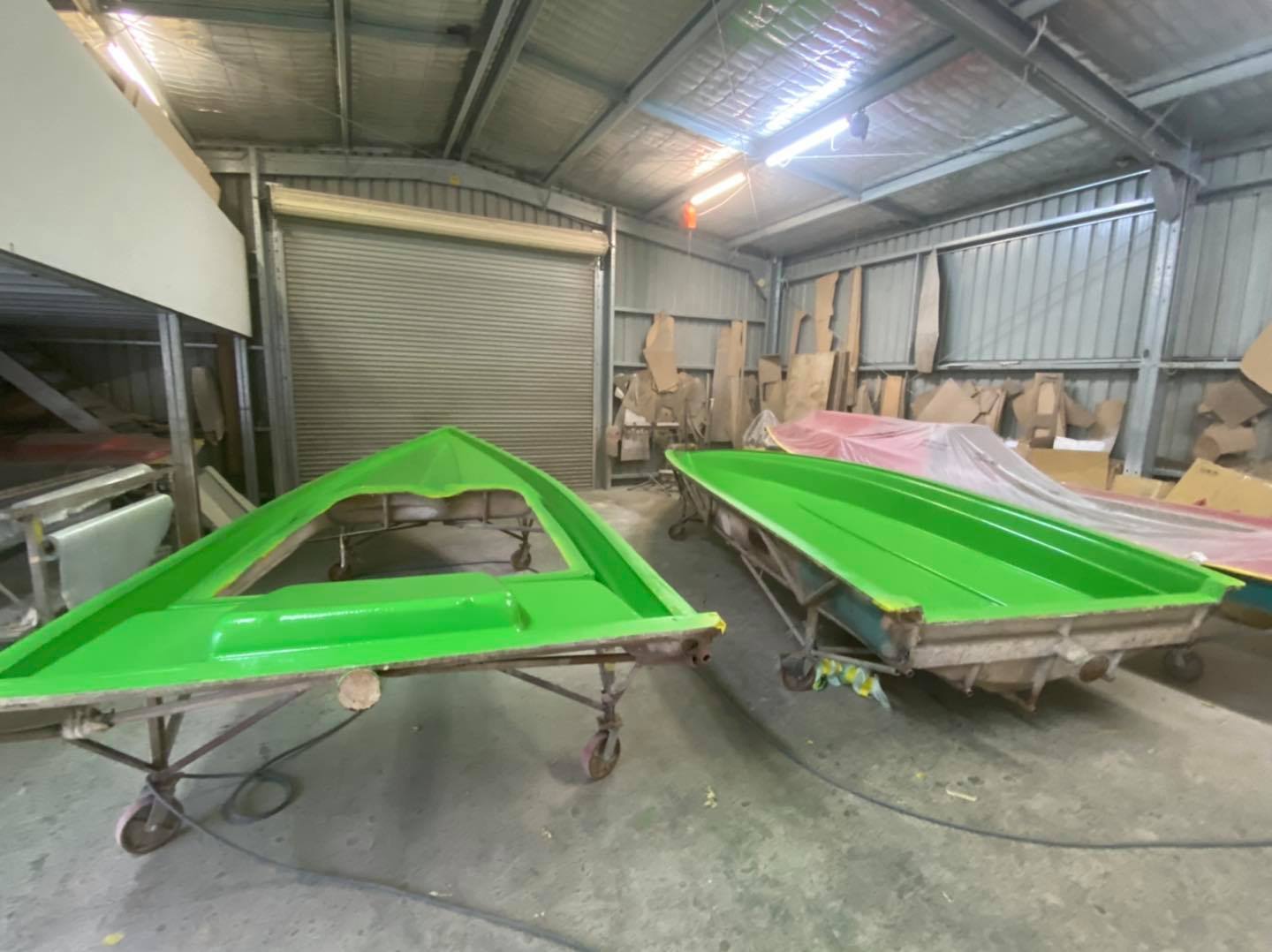 Be brave and go bright!  Very excited to see some Apple Green on this new Force F19X build!